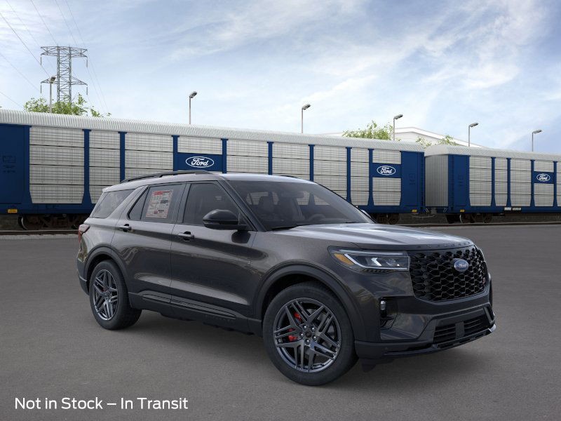 Ford Explorer Vehicle Image 07
