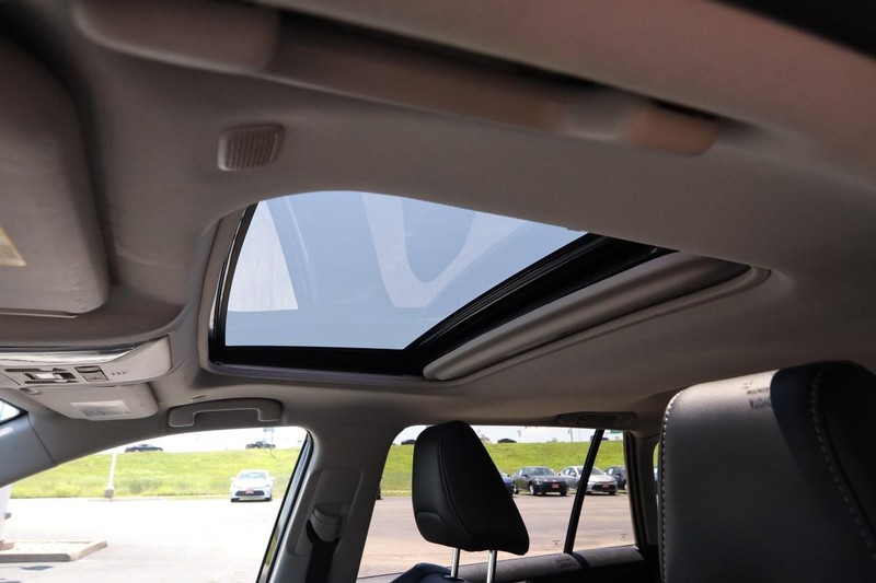 Toyota RAV4 Hybrid Vehicle Image 09