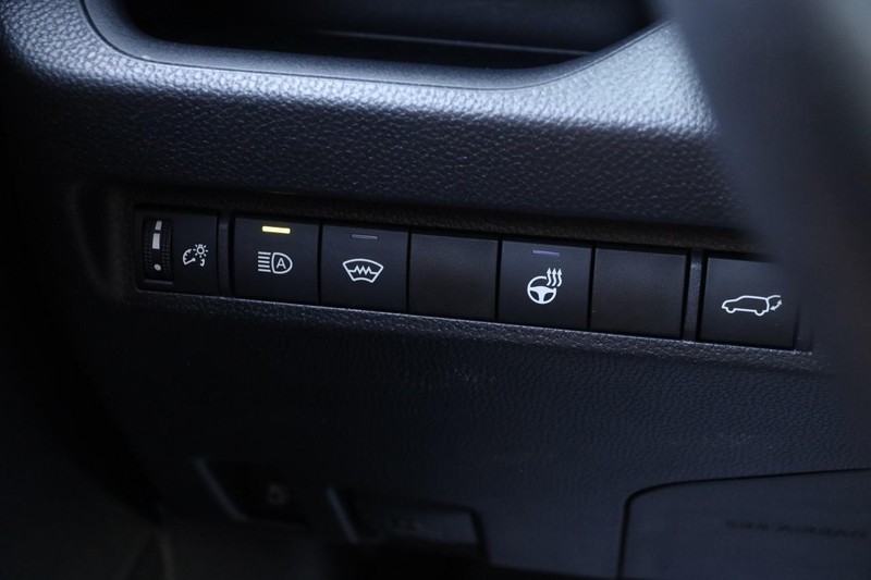 Toyota RAV4 Hybrid Vehicle Image 21
