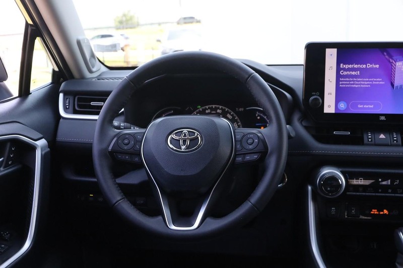 Toyota RAV4 Hybrid Vehicle Image 24