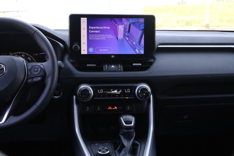 Toyota RAV4 Hybrid Vehicle Image 25