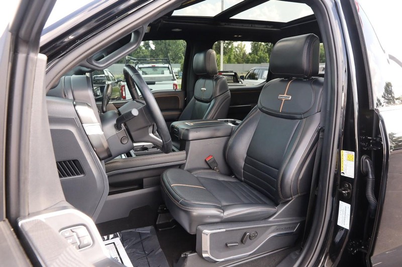 Ford Super Duty F-350 SRW Vehicle Image 08