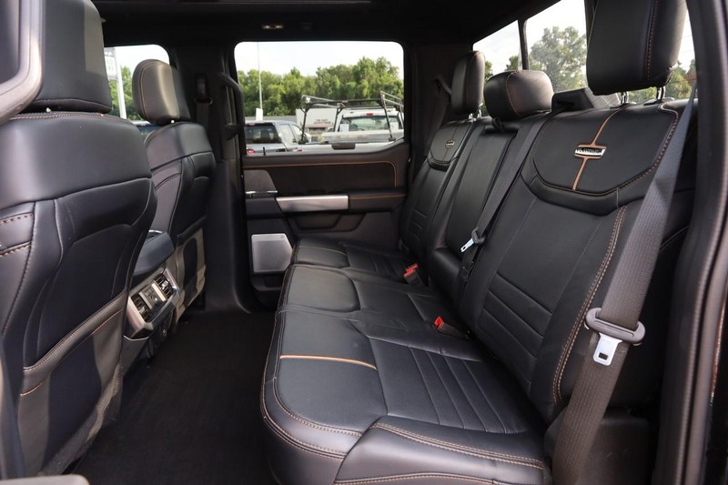 Ford Super Duty F-350 SRW Vehicle Image 09