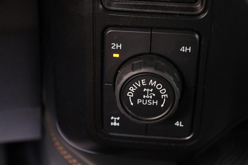Ford Super Duty F-350 SRW Vehicle Image 15