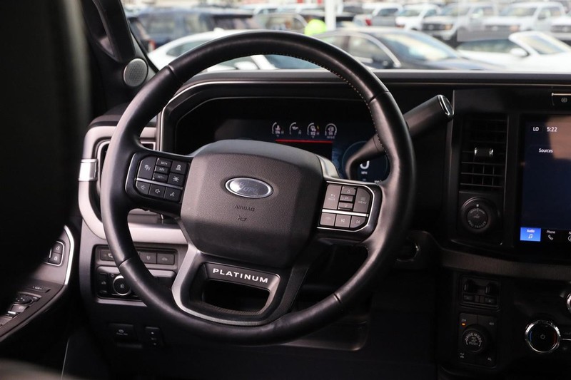 Ford Super Duty F-350 SRW Vehicle Image 23