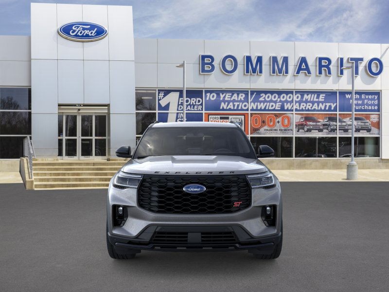 Ford Explorer Vehicle Image 06