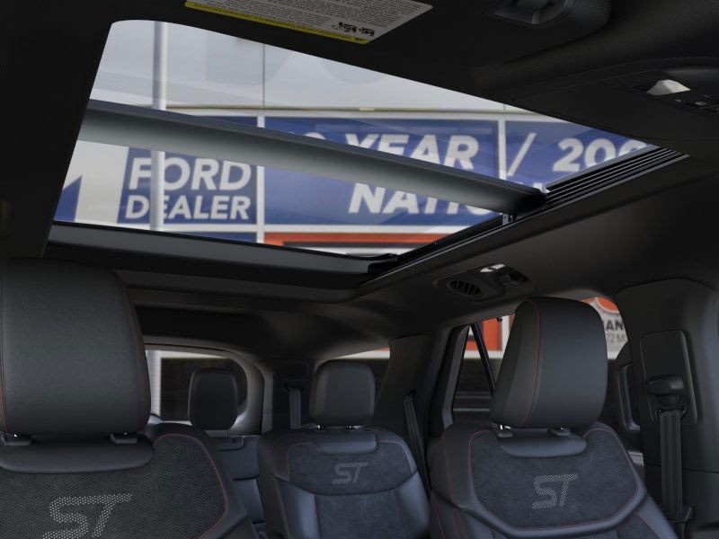 Ford Explorer Vehicle Image 22
