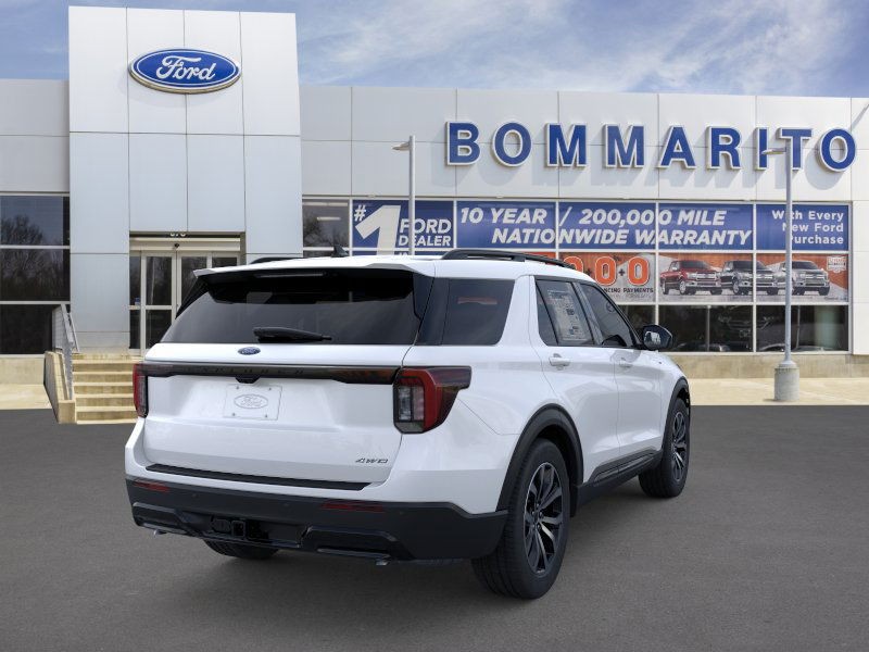 Ford Explorer Vehicle Image 08