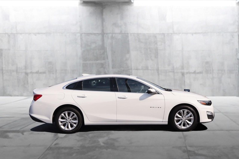Chevrolet Malibu Vehicle Image 05