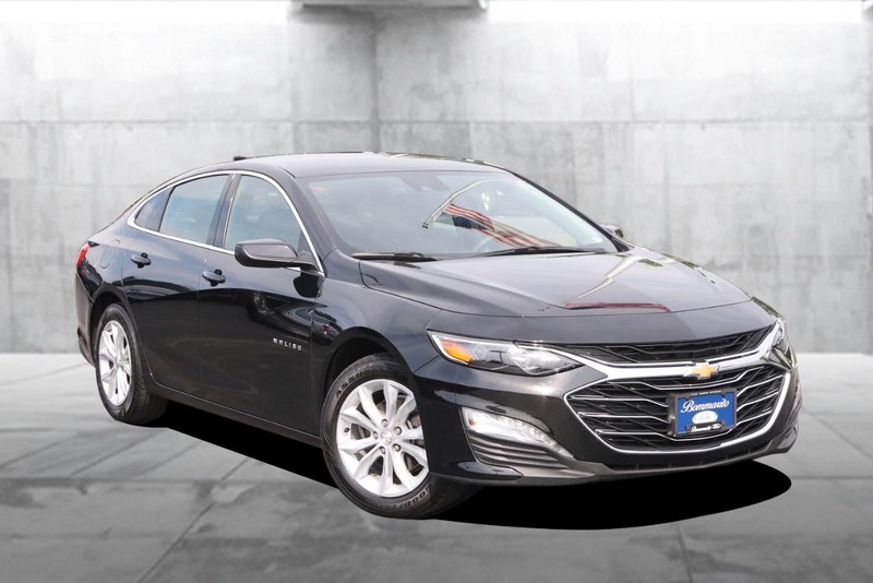 Chevrolet Malibu Vehicle Image 02