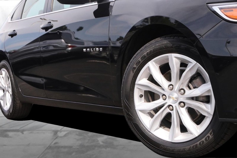 Chevrolet Malibu Vehicle Image 03