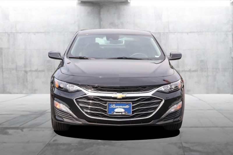 Chevrolet Malibu Vehicle Image 04