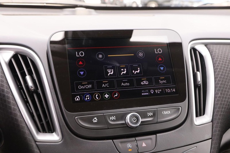 Chevrolet Malibu Vehicle Image 15