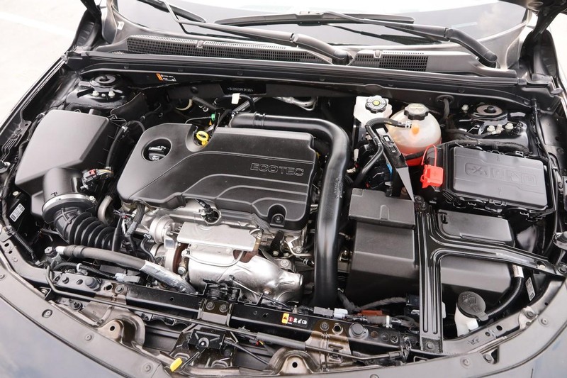 Chevrolet Malibu Vehicle Image 25