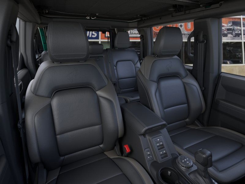 Ford Bronco Vehicle Image 10