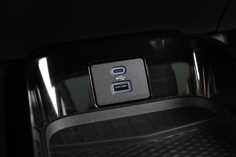 Ford Mustang Mach-E Vehicle Image 15