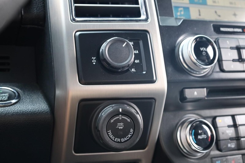 Ford F-150 Vehicle Image 16
