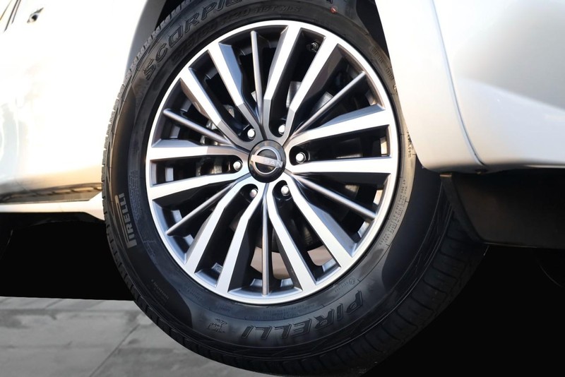 Nissan Armada Vehicle Image 03