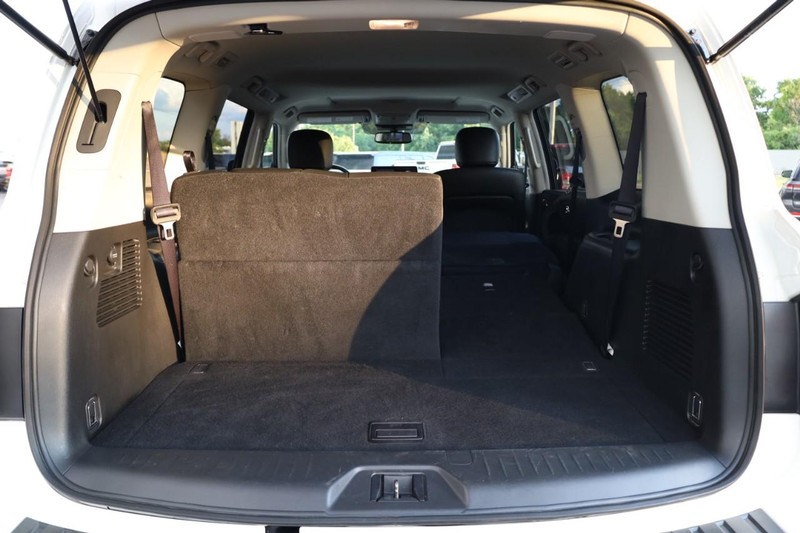 Nissan Armada Vehicle Image 08