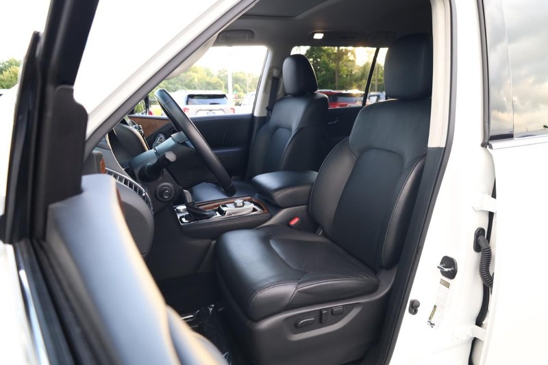 Nissan Armada Vehicle Image 10