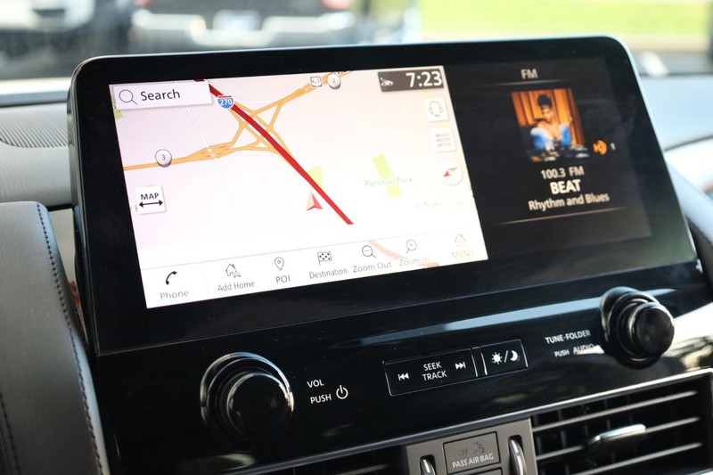 Nissan Armada Vehicle Image 15