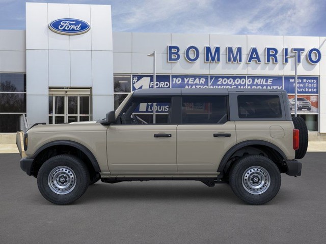 Ford Bronco Vehicle Image 03