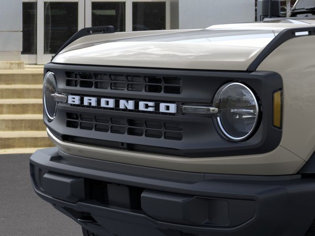 Ford Bronco Vehicle Image 19