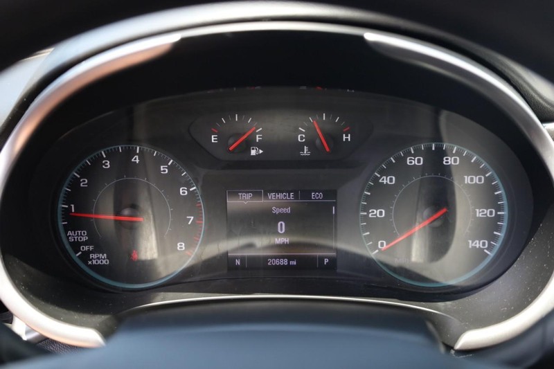 Chevrolet Malibu Vehicle Image 10