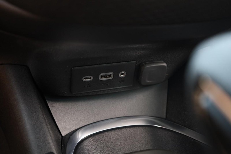Chevrolet Malibu Vehicle Image 14