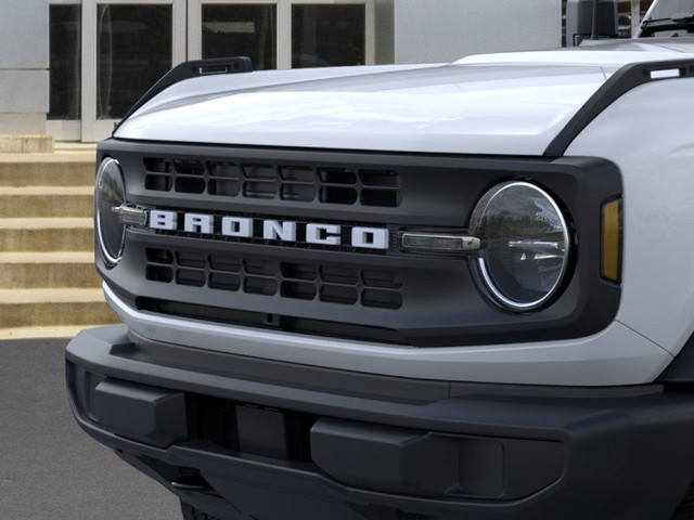 Ford Bronco Vehicle Image 19
