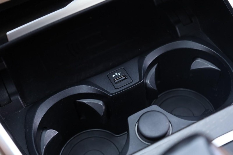 BMW 3 Series Vehicle Image 17
