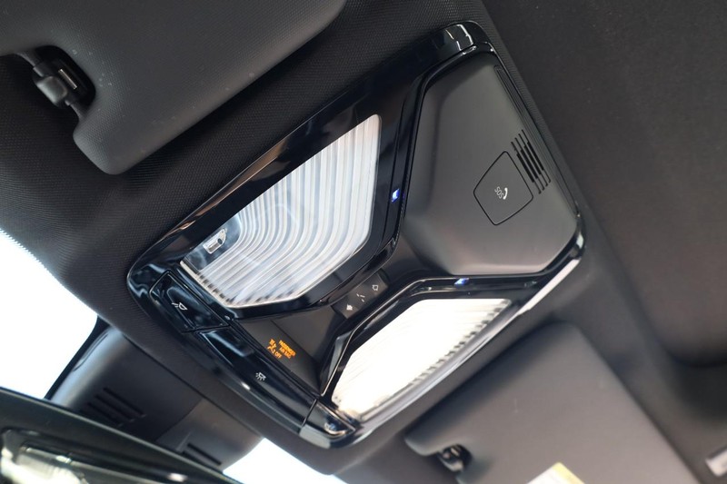 BMW 3 Series Vehicle Image 19