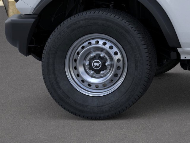 Ford Bronco Vehicle Full-screen Gallery Image 21