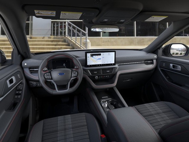 Ford Explorer Vehicle Image 09