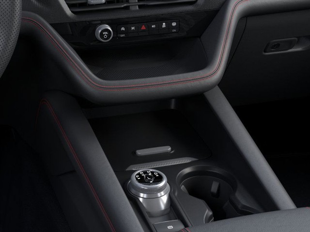 Ford Explorer Vehicle Image 15