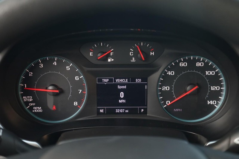 Chevrolet Malibu Vehicle Image 10