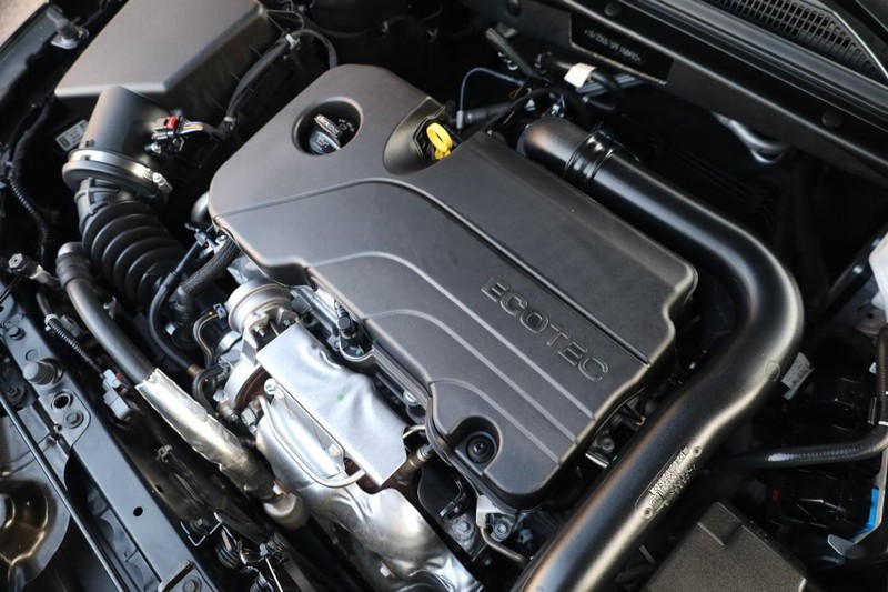 Chevrolet Malibu Vehicle Image 23