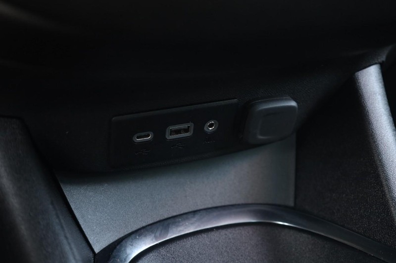 Chevrolet Malibu Vehicle Image 14