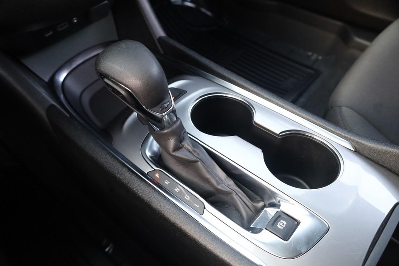 Chevrolet Malibu Vehicle Image 15