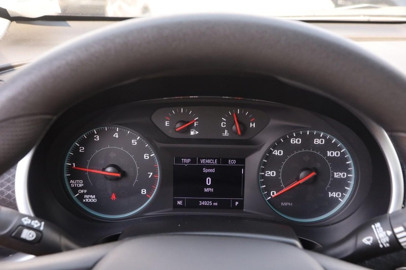 Chevrolet Malibu Vehicle Image 13