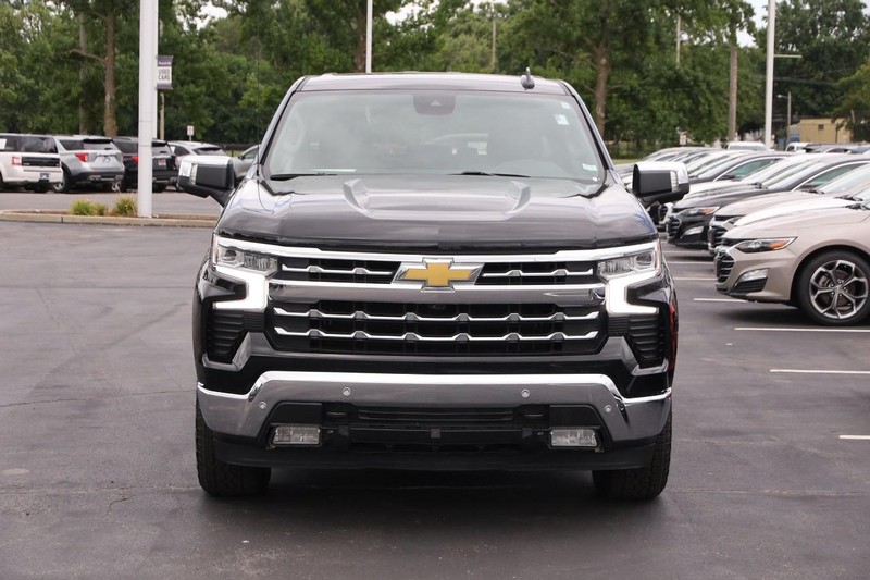 Chevrolet Silverado 1500 Vehicle Image 04