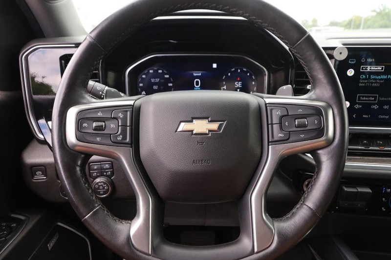Chevrolet Silverado 1500 Vehicle Image 10