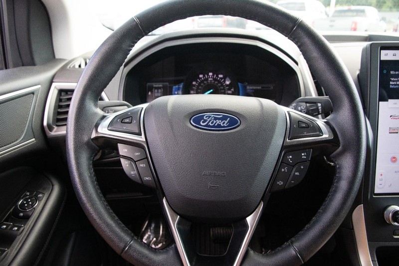 Ford Edge Vehicle Image 10