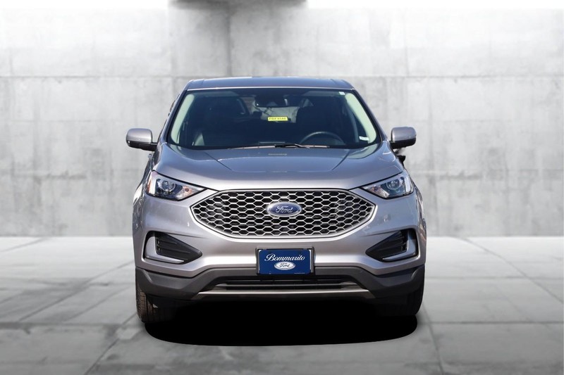 Ford Edge Vehicle Image 04