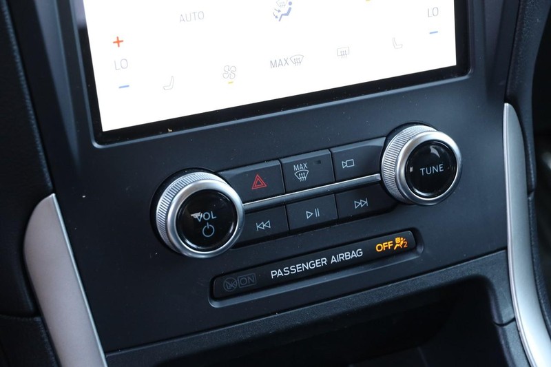 Ford Edge Vehicle Image 18