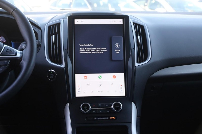 Ford Edge Vehicle Image 23
