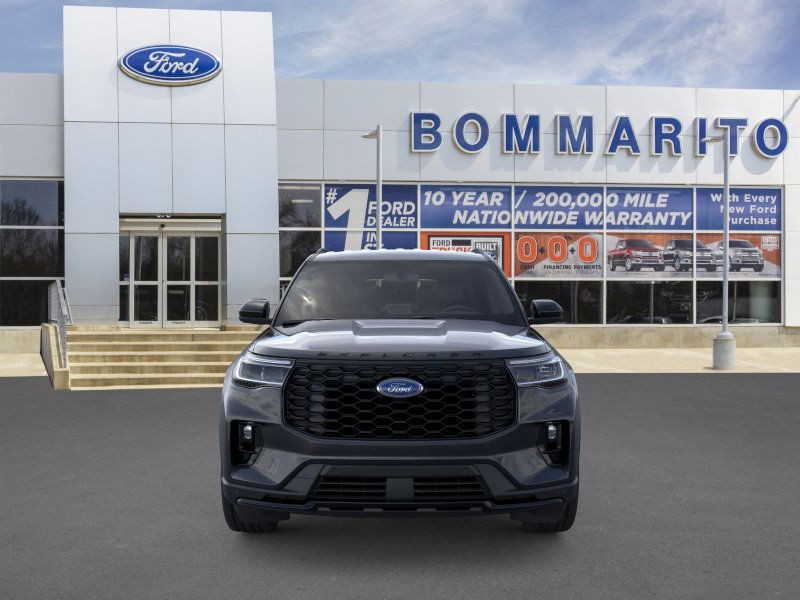Ford Explorer Vehicle Image 06
