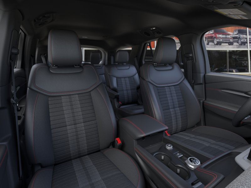 Ford Explorer Vehicle Image 10