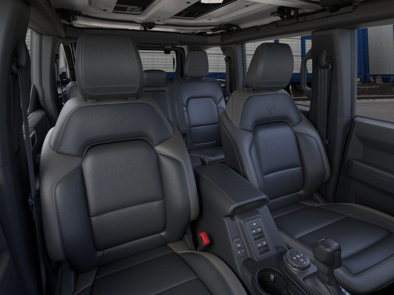 Ford Bronco Vehicle Image 10