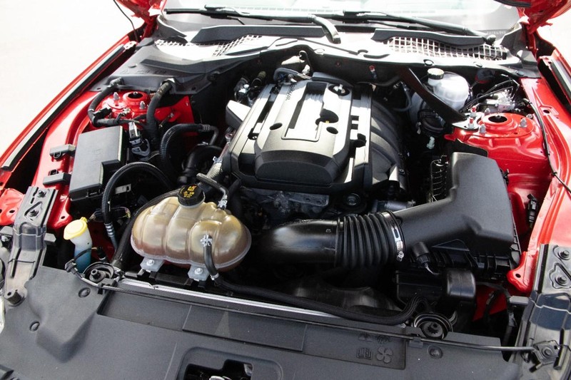 Ford Mustang Vehicle Image 21